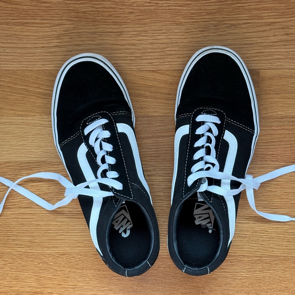 Vans Classic Black and White Low-Tops